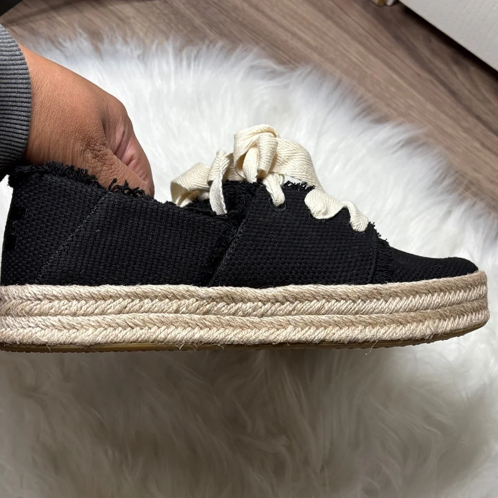 NWOT TOMS Black Carolina Lace-Up Espadrille - Picture 6 of 8